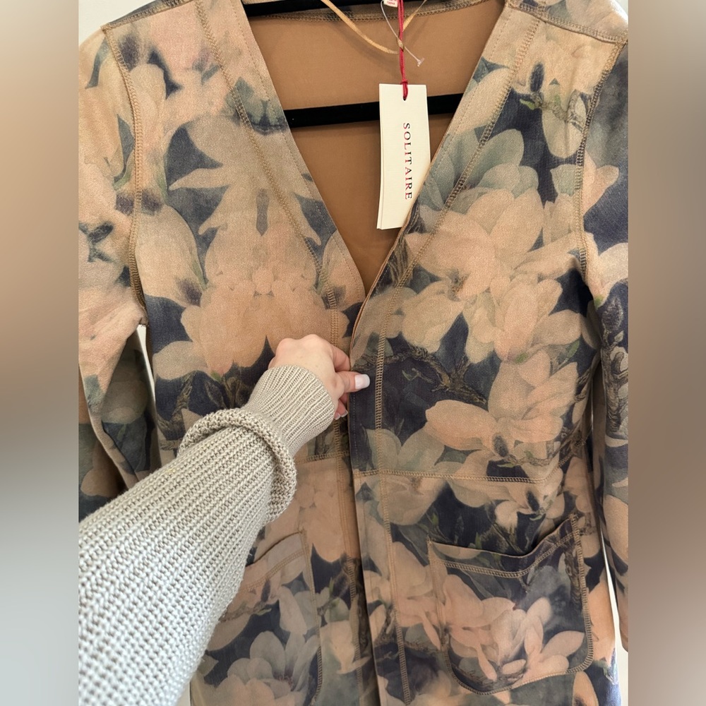 Solitaire Crisp Patterned Jacket - Picture 4 of 5